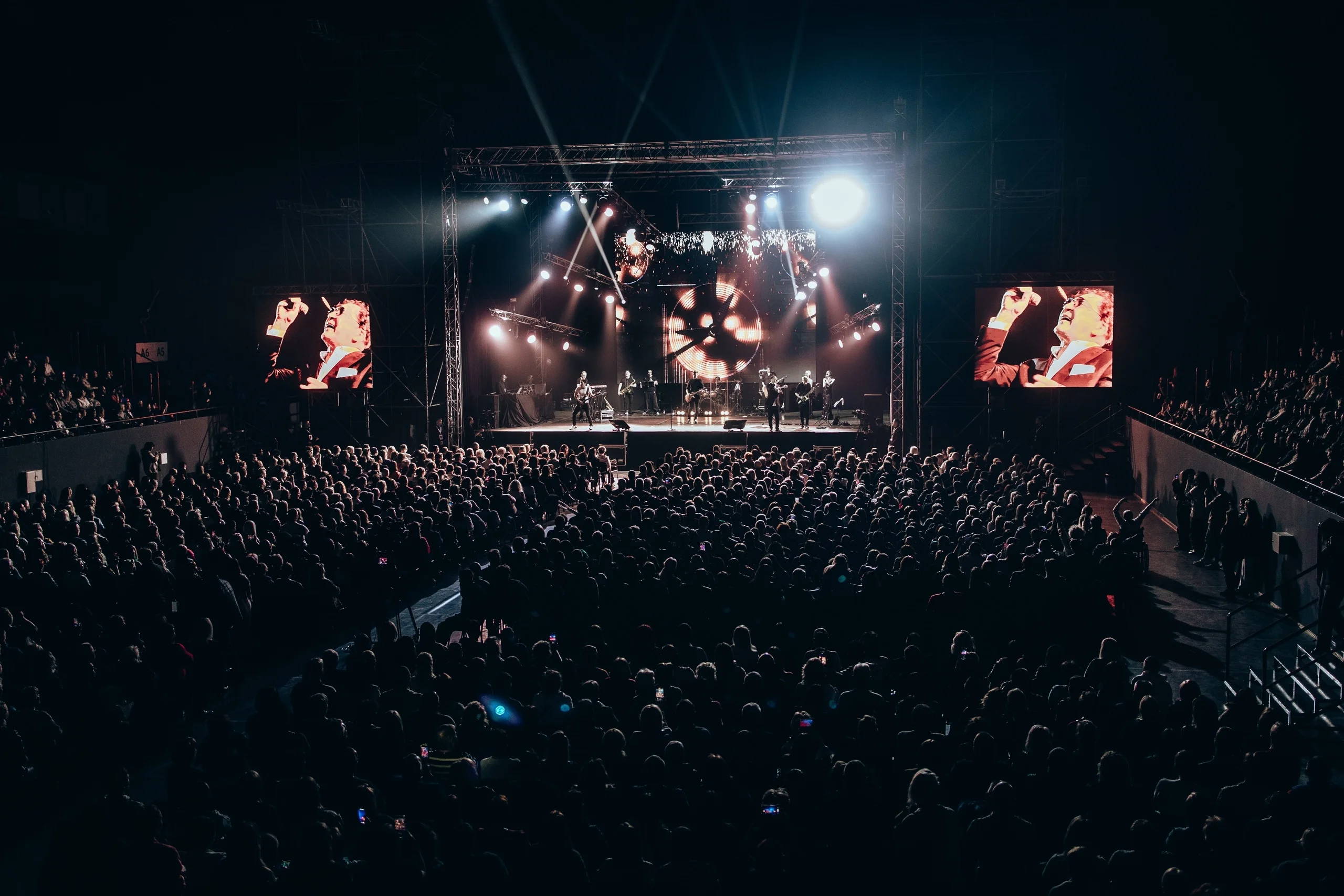 Григорий Лепс — зал